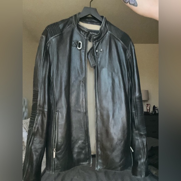 Wilson’s leather jacket - Picture 7 of 12